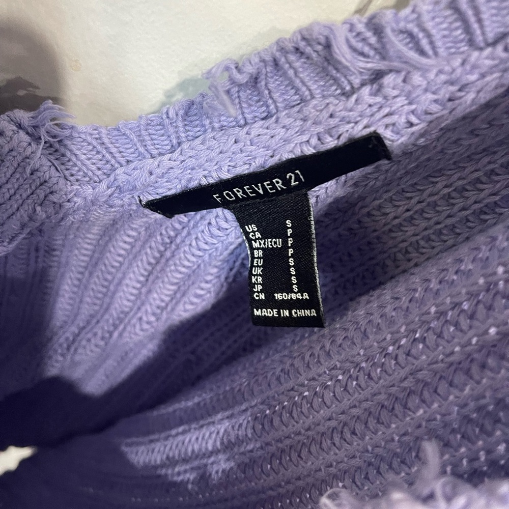 Distressed sweater! - Picture 3 of 3